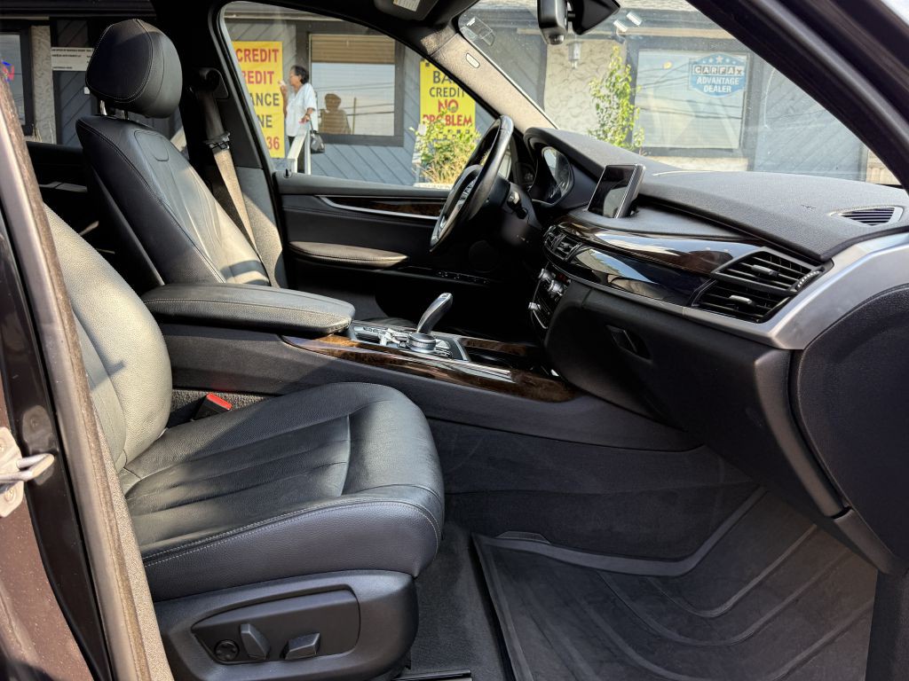 2017 BMW X5 Image 17