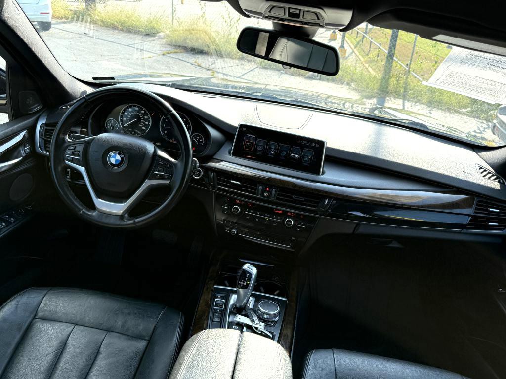 2017 BMW X5 Image 16