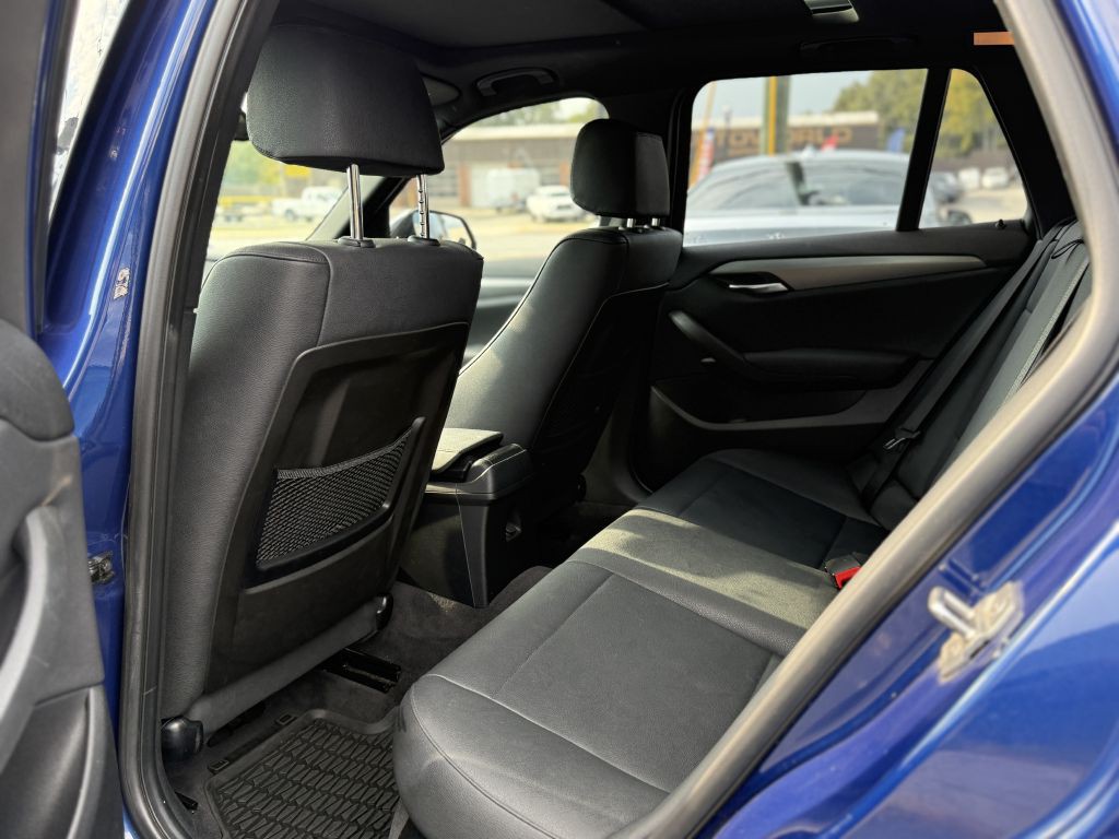 2015 BMW X1 Image 11