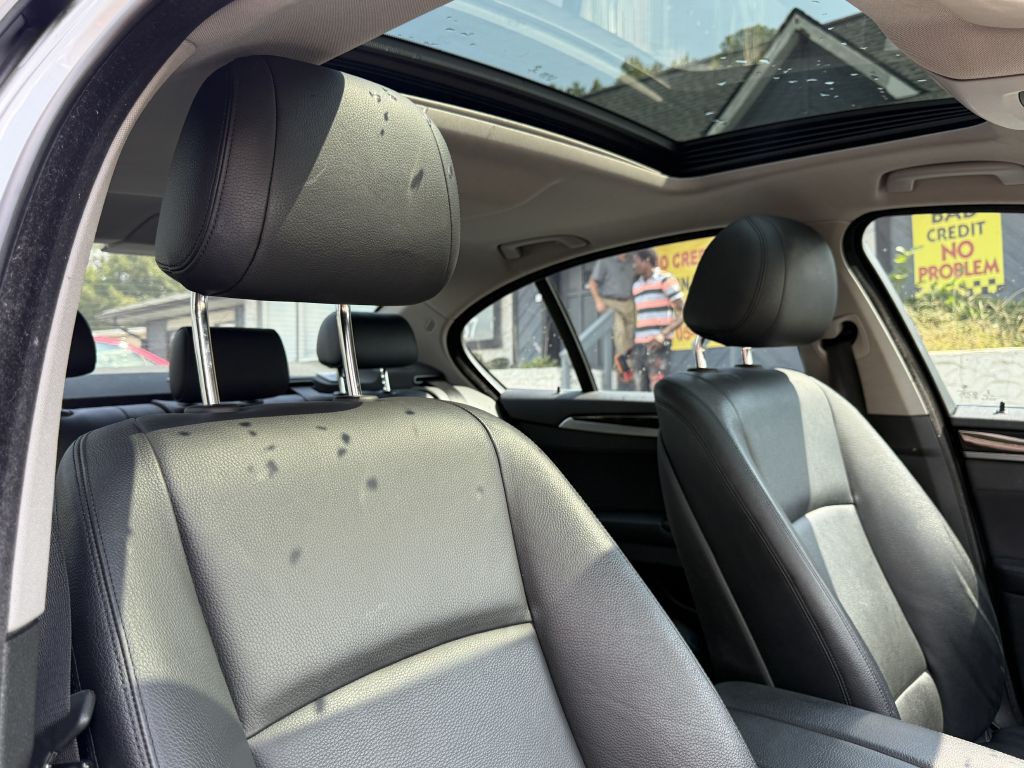 2015 BMW 5 Series Image 17