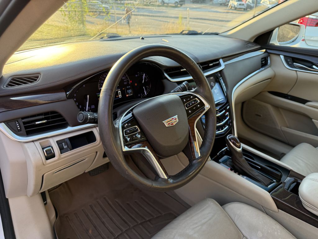 2017 Cadillac XTS Image 9