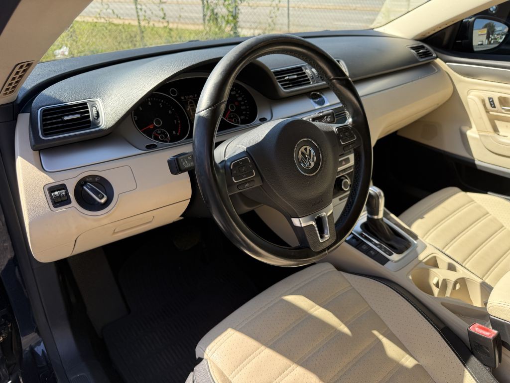 2012 Volkswagen CC Image 9