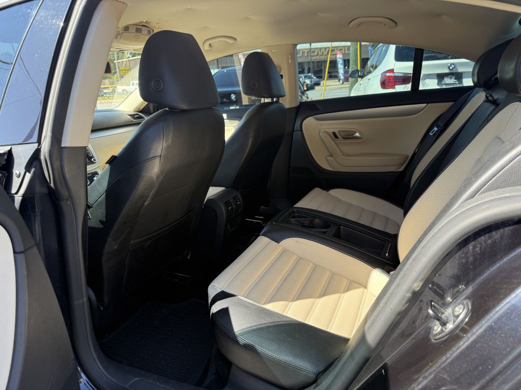2012 Volkswagen CC Image 11