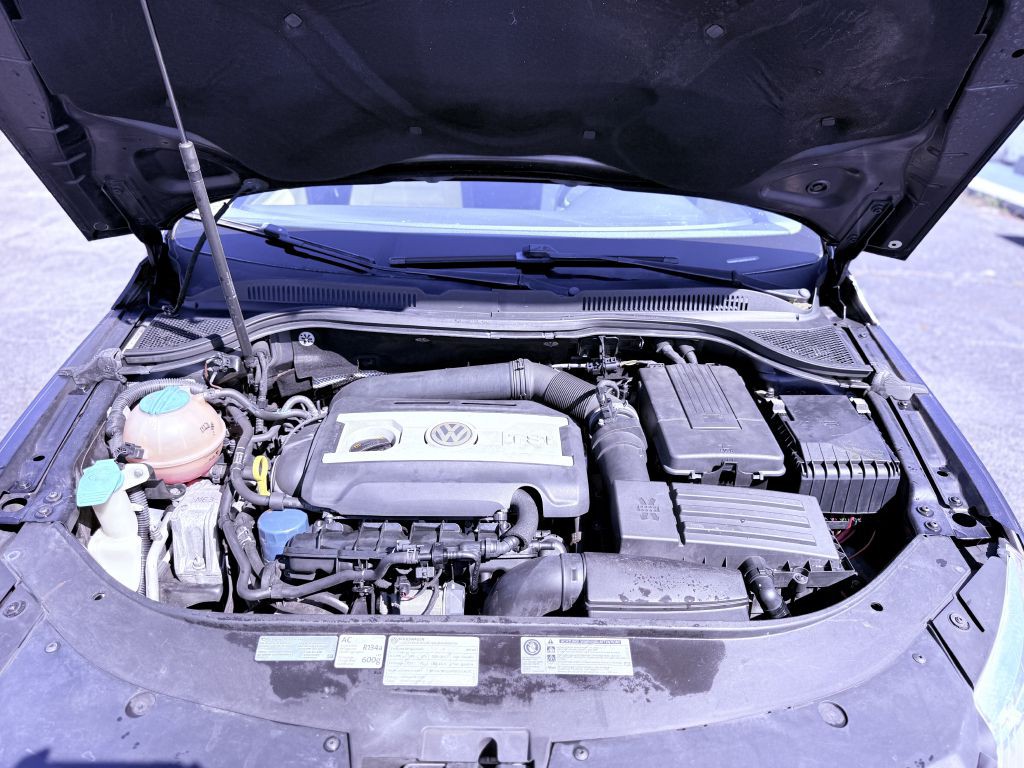 2012 Volkswagen CC Image 18