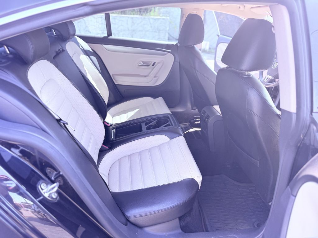 2012 Volkswagen CC Image 14
