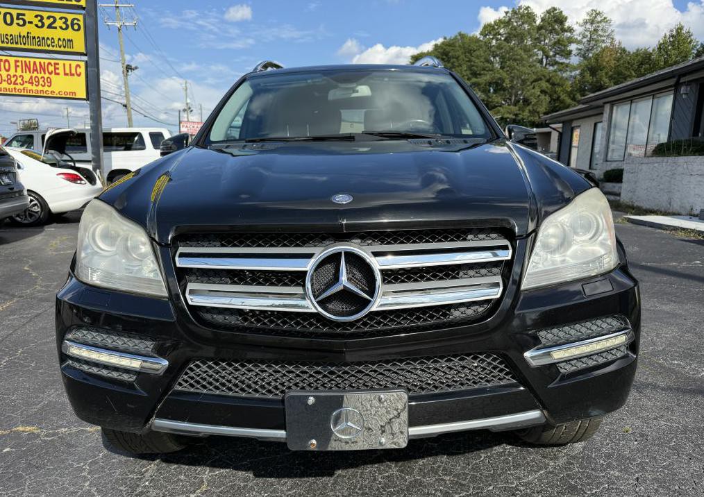 2011 Mercedes-Benz GL-Class Image 2