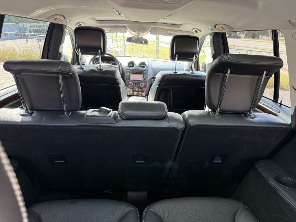 2011 Mercedes-Benz GL-Class Image 14