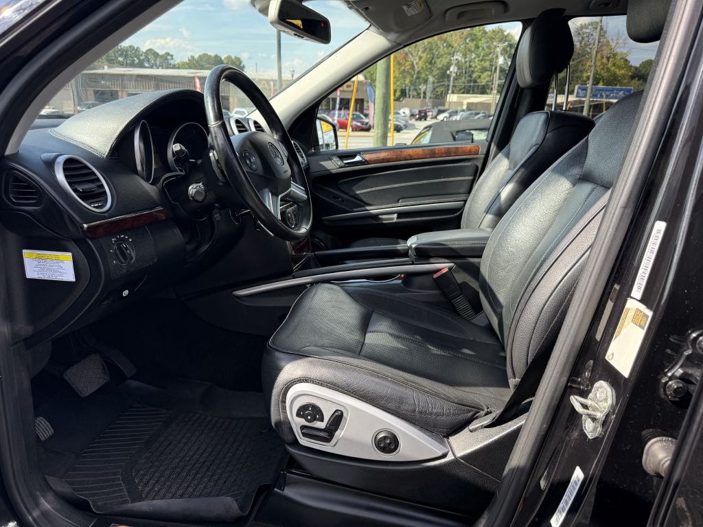 2011 Mercedes-Benz GL-Class Image 8