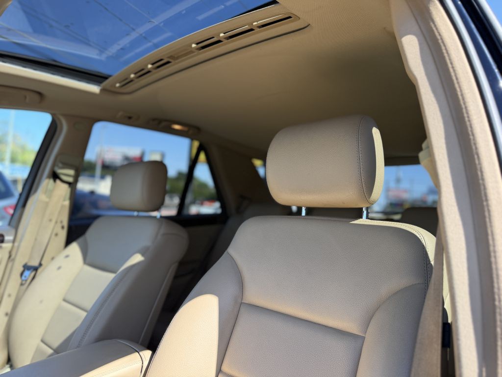 2011 Mercedes-Benz M-Class Image 10