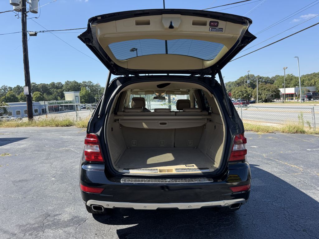 2011 Mercedes-Benz M-Class Image 8