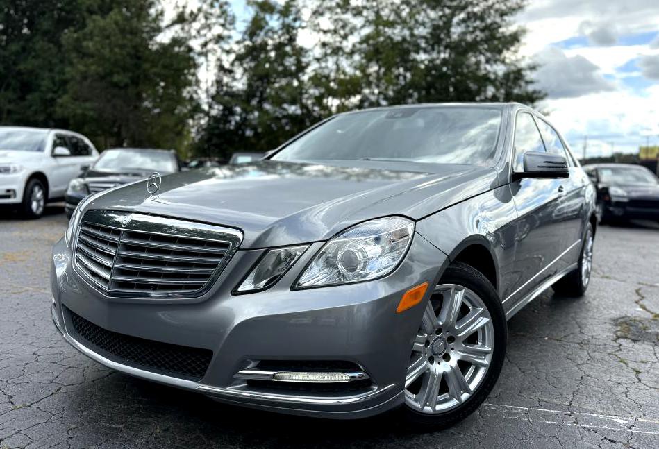 2013 Mercedes-Benz E-Class Image 1