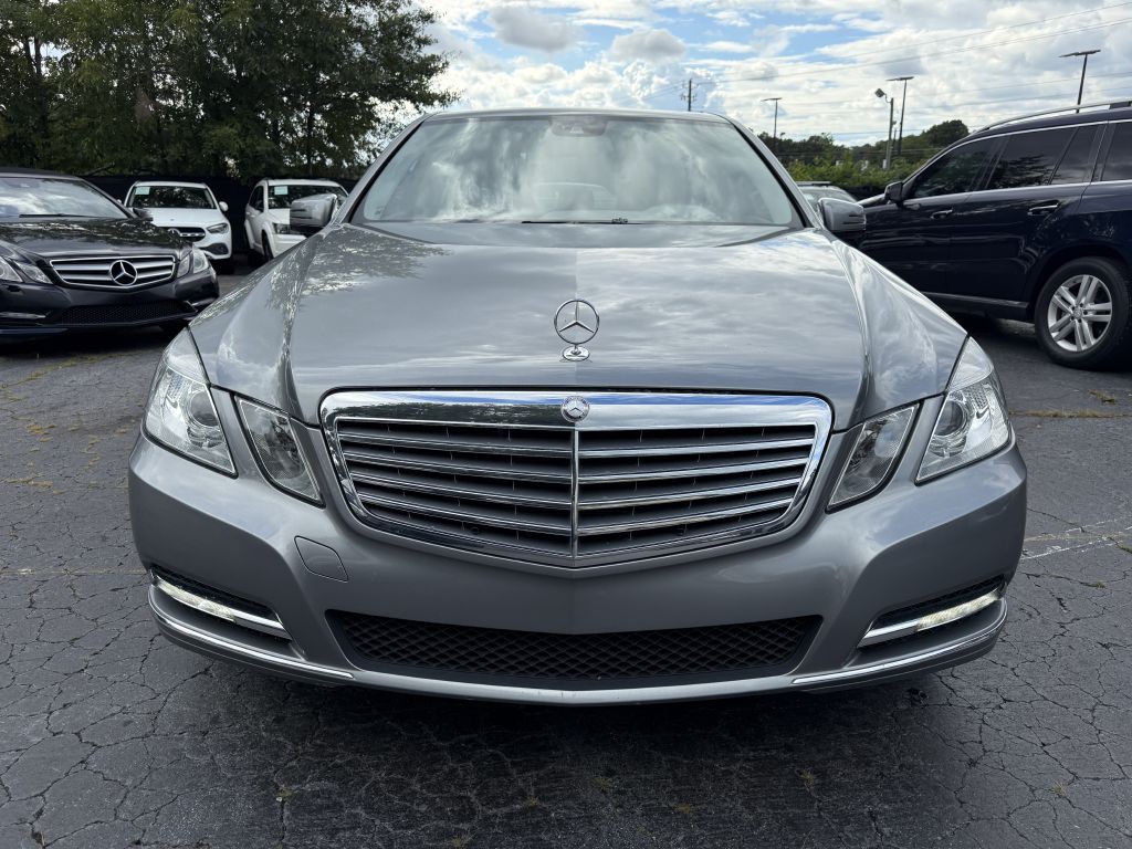2013 Mercedes-Benz E-Class Image 2