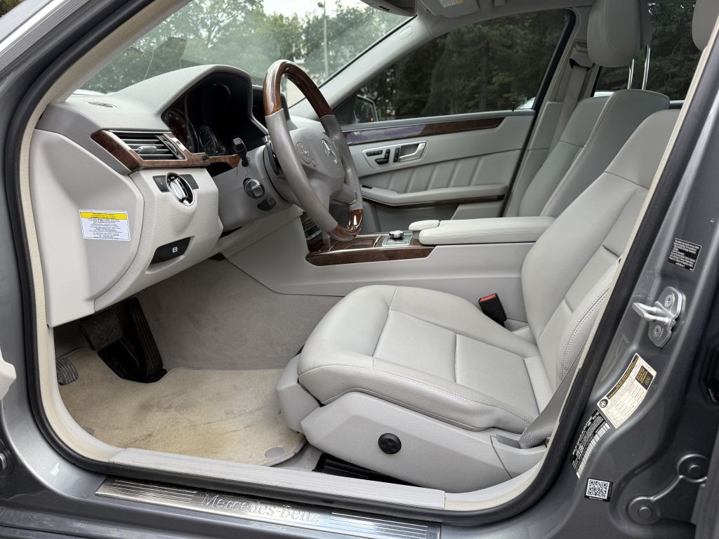 2013 Mercedes-Benz E-Class Image 7