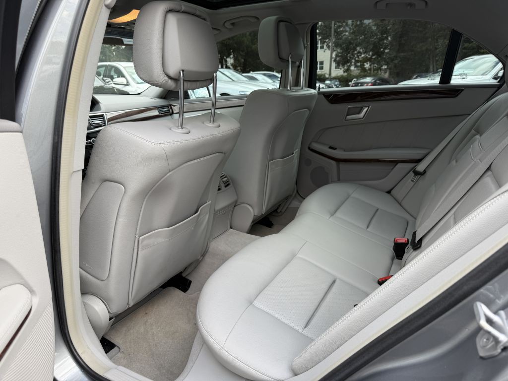 2013 Mercedes-Benz E-Class Image 11
