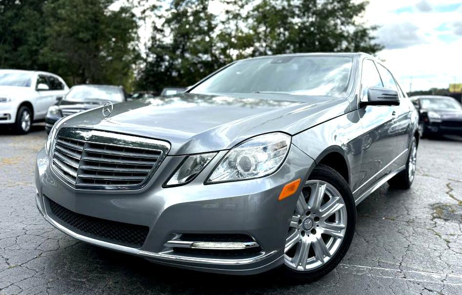 2013 Mercedes-Benz E-Class Image 2
