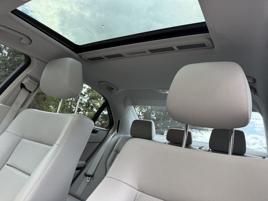 2013 Mercedes-Benz E-Class Image 12