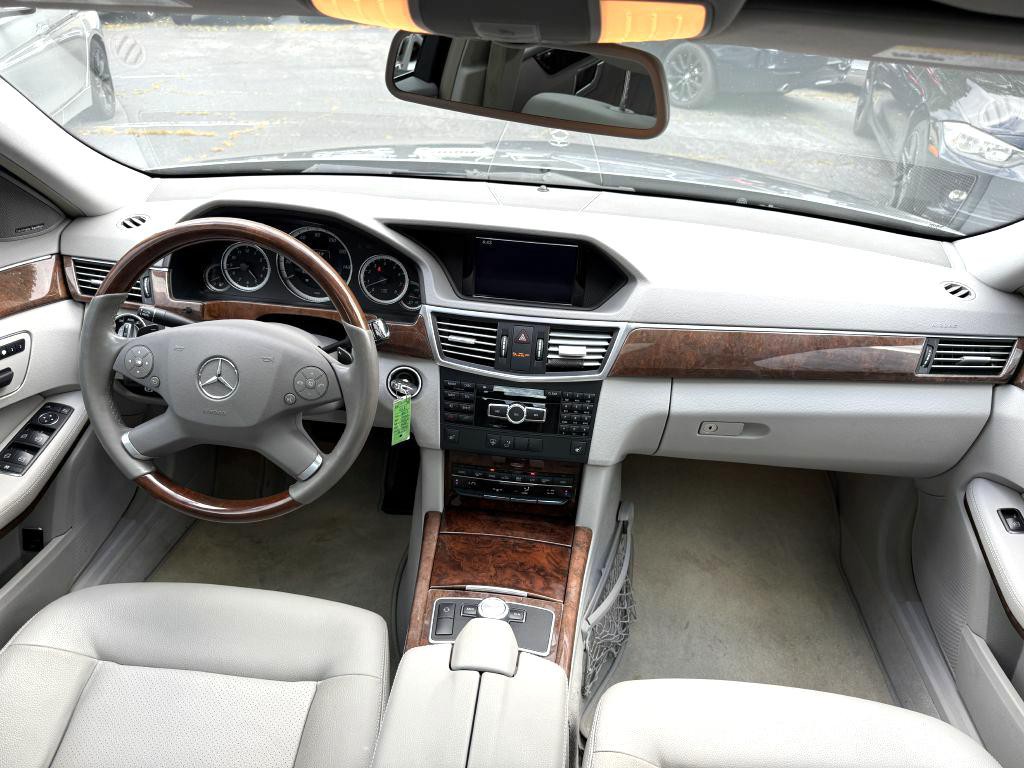 2013 Mercedes-Benz E-Class Image 14