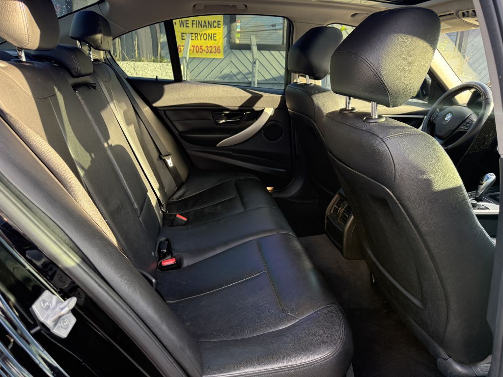 2015 BMW 3 Series Image 14