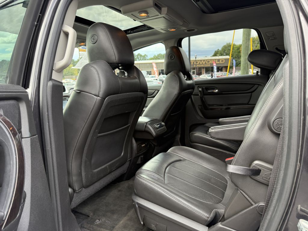 2015 Chevrolet Traverse Image 11