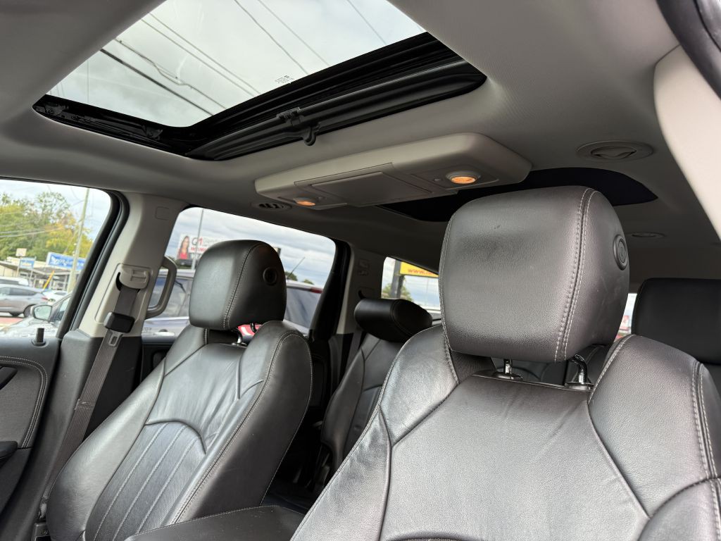 2015 Chevrolet Traverse Image 12