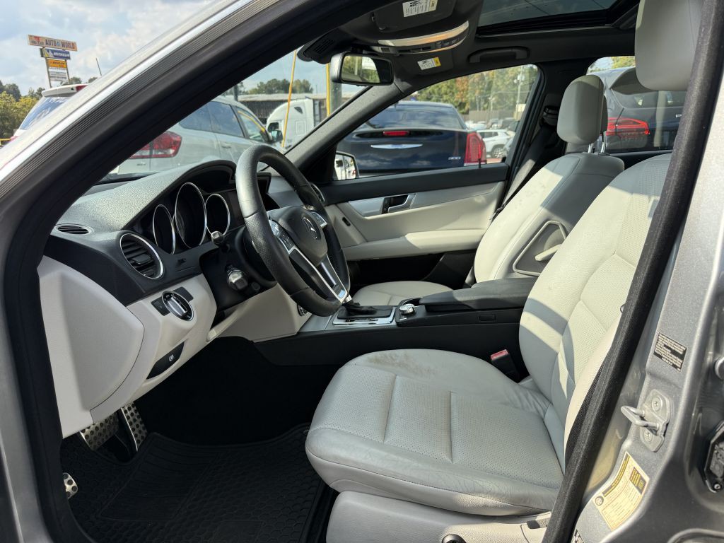 2012 Mercedes-Benz C-Class Image 9