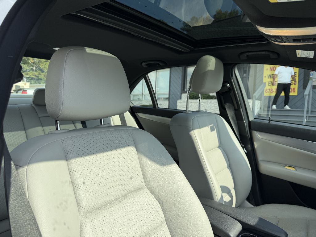 2012 Mercedes-Benz C-Class Image 19