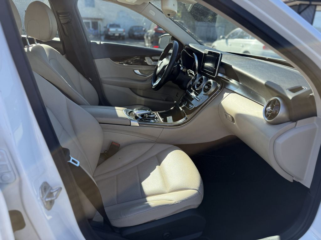 2015 Mercedes-Benz C-Class Image 15