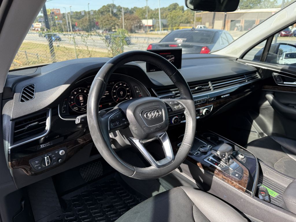 2018 Audi Q7 Image 9
