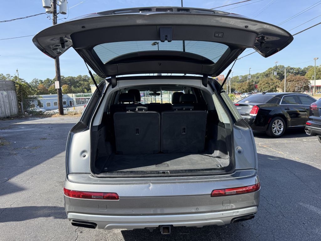 2018 Audi Q7 Image 12