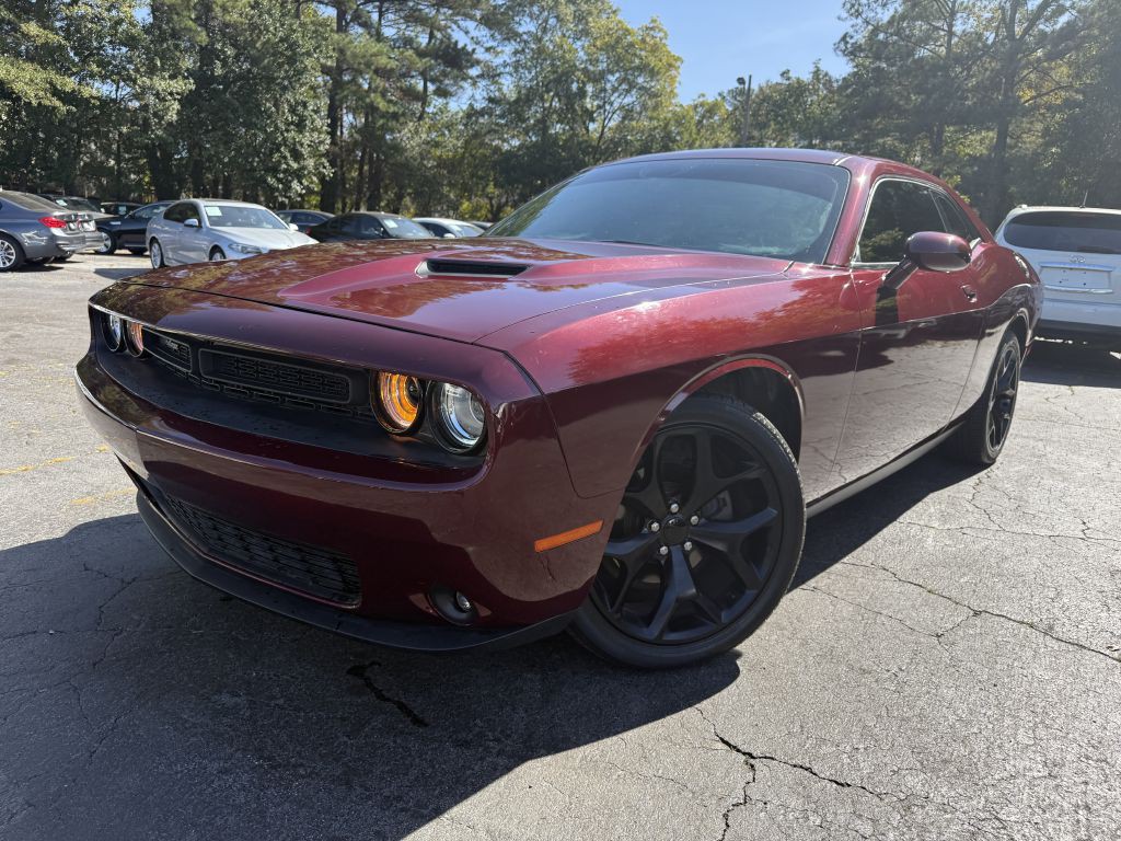 2017 Dodge Challenger Image 1
