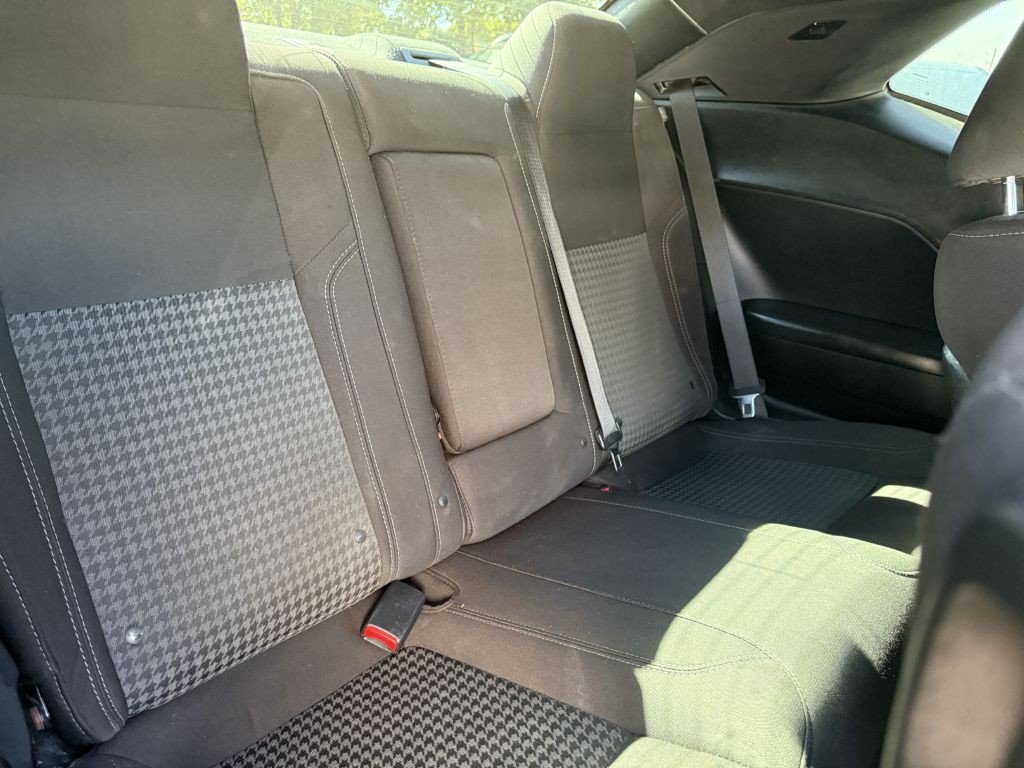 2017 Dodge Challenger Image 17