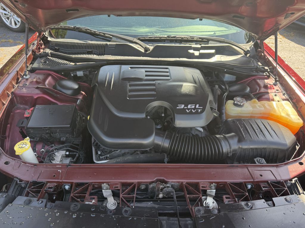 2017 Dodge Challenger Image 20