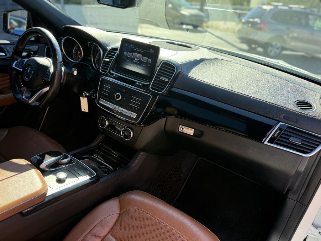 2016 Mercedes-Benz GLE-Class Image 22