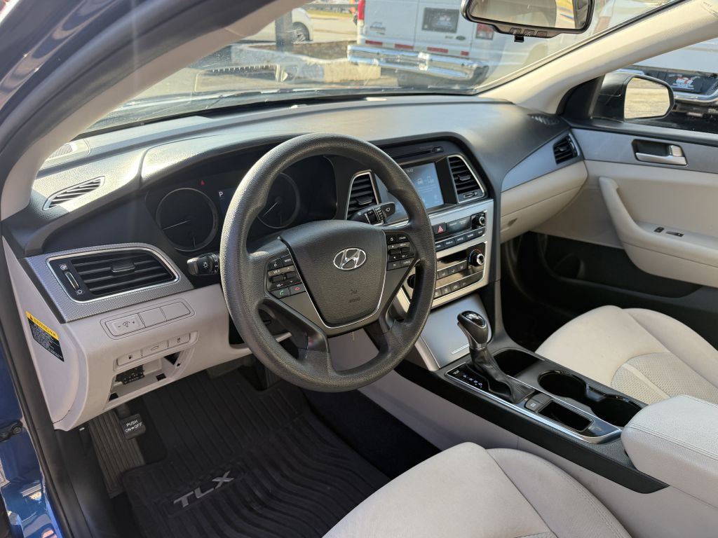 2016 Hyundai Sonata Image 11