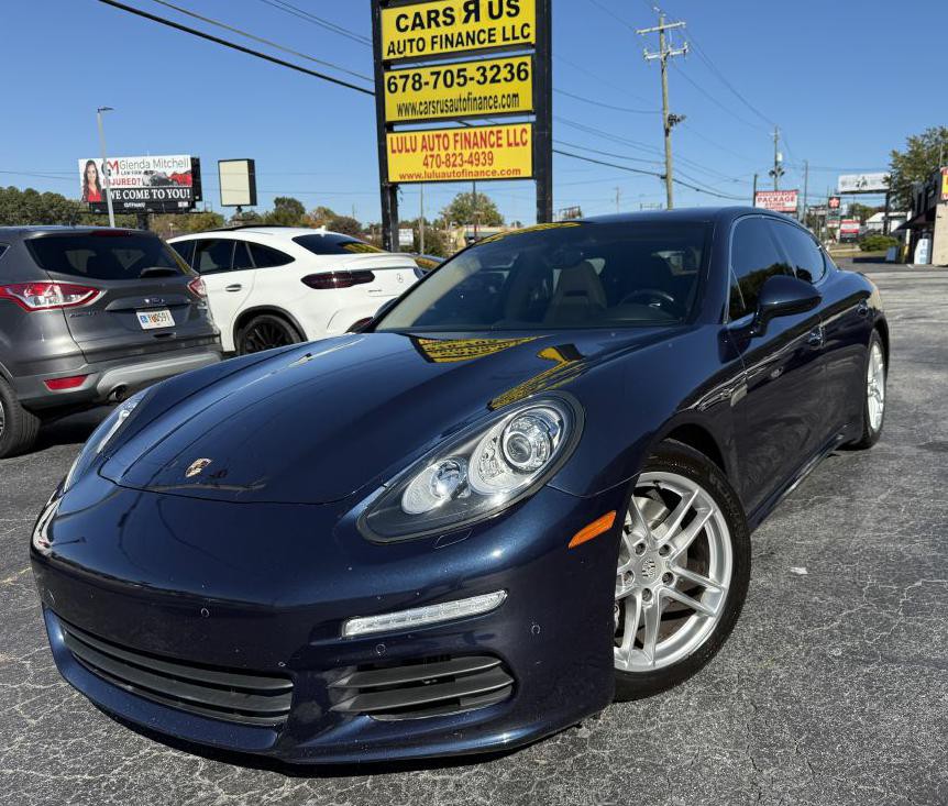 2015 Porsche Panamera Image 2
