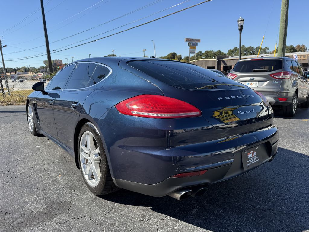 2015 Porsche Panamera Image 7