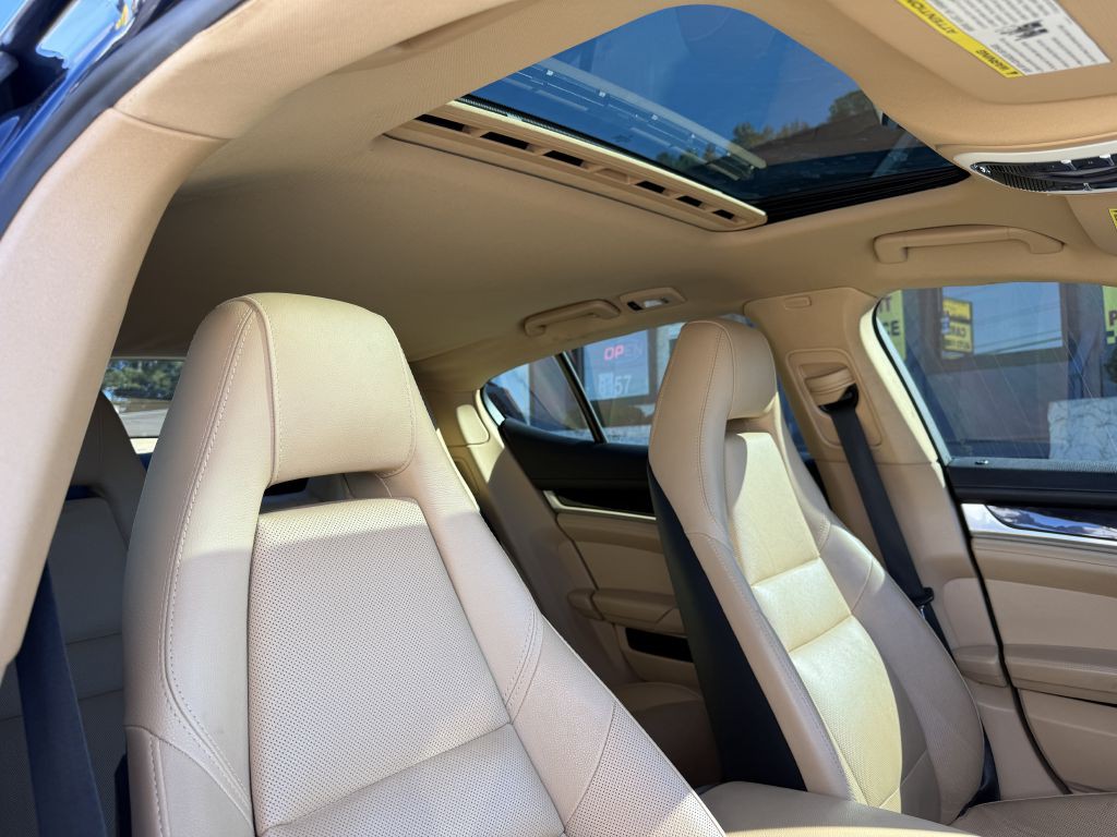 2015 Porsche Panamera Image 20