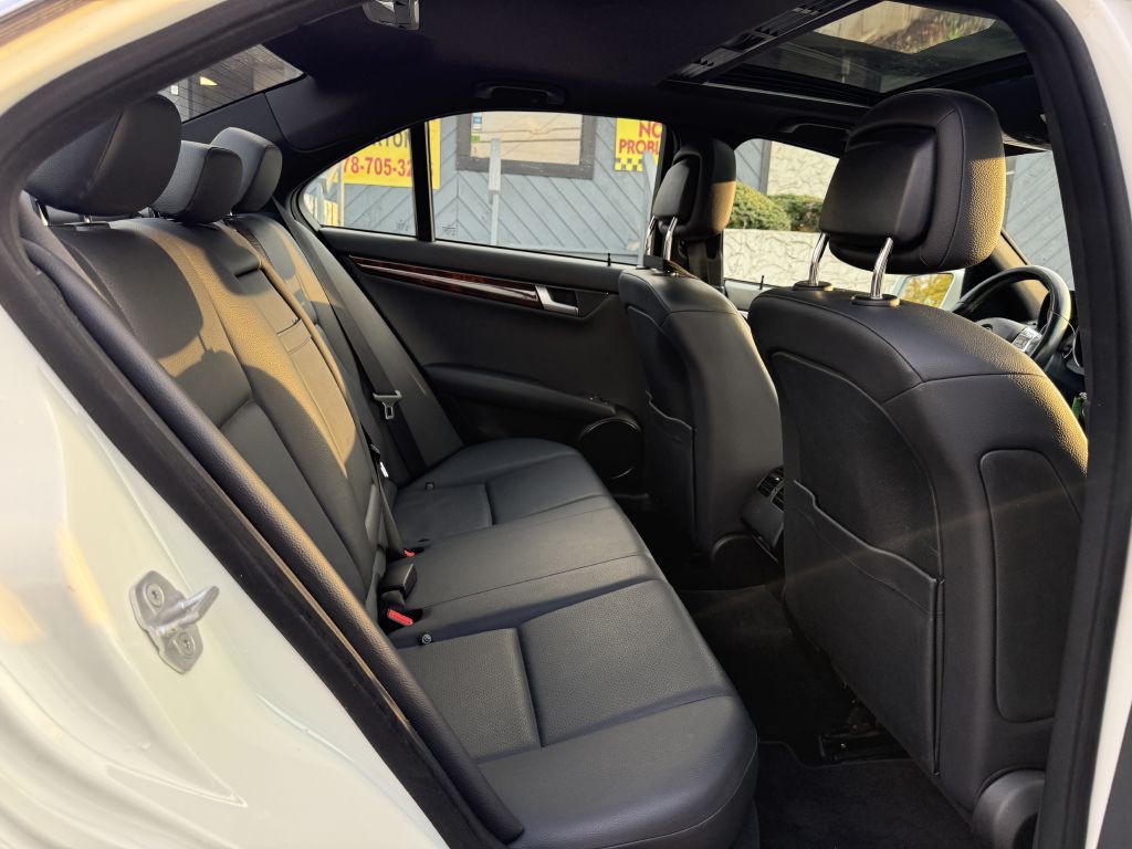 2012 Mercedes-Benz C-Class Image 14