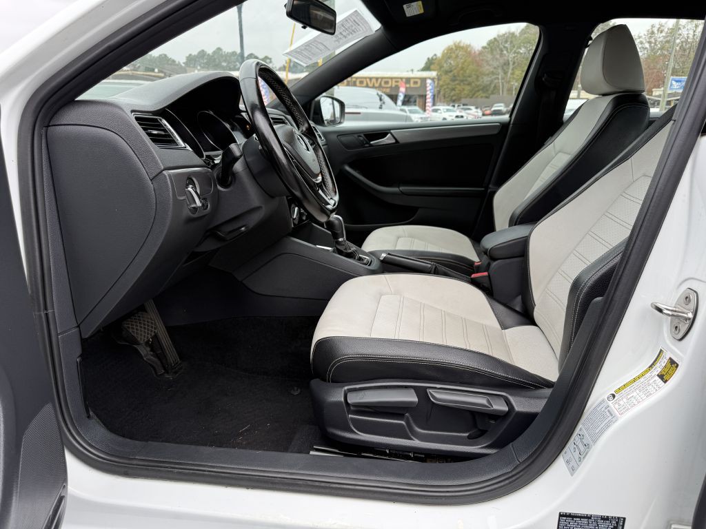 2016 Volkswagen Jetta Image 9
