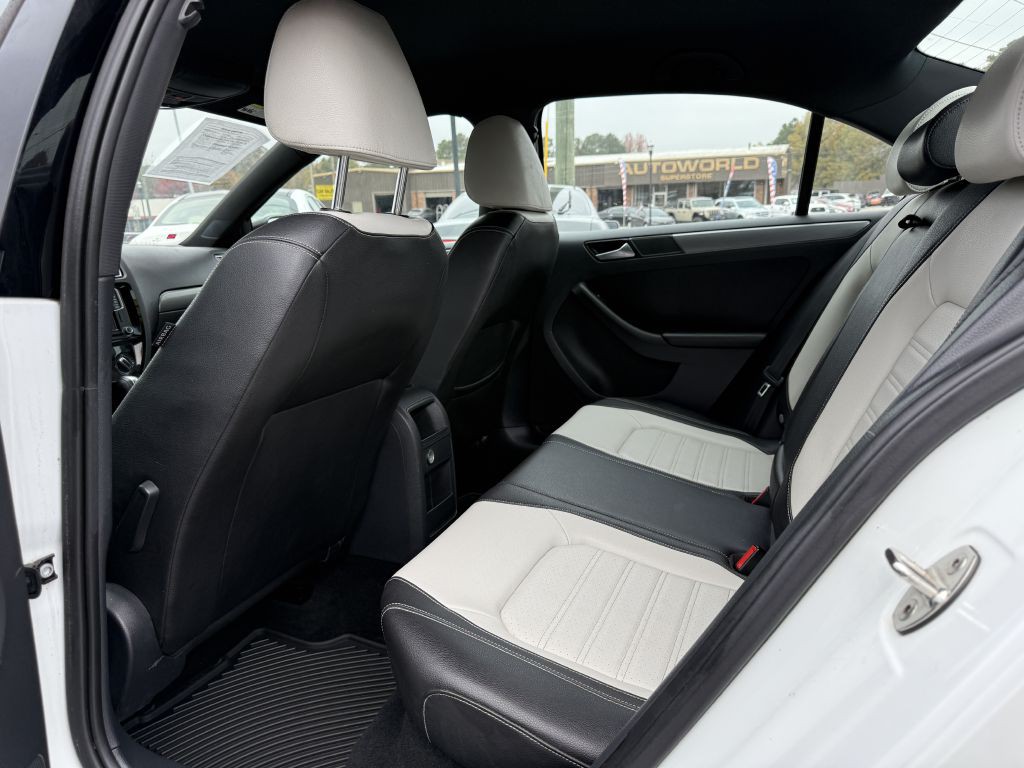 2016 Volkswagen Jetta Image 13