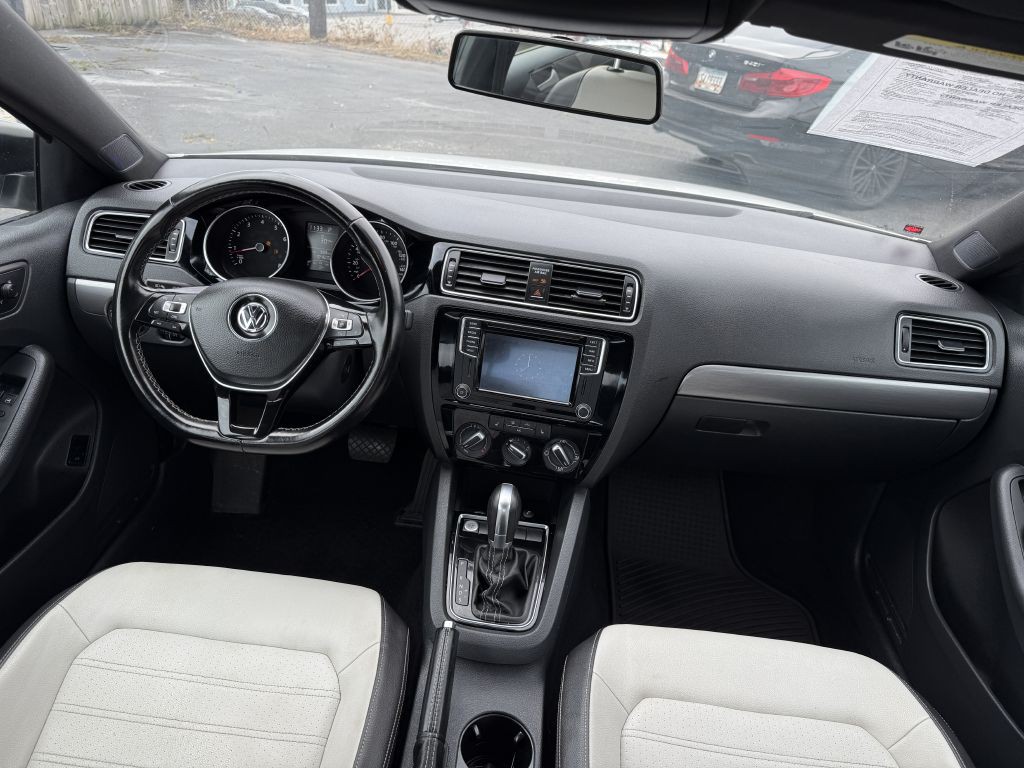 2016 Volkswagen Jetta Image 17