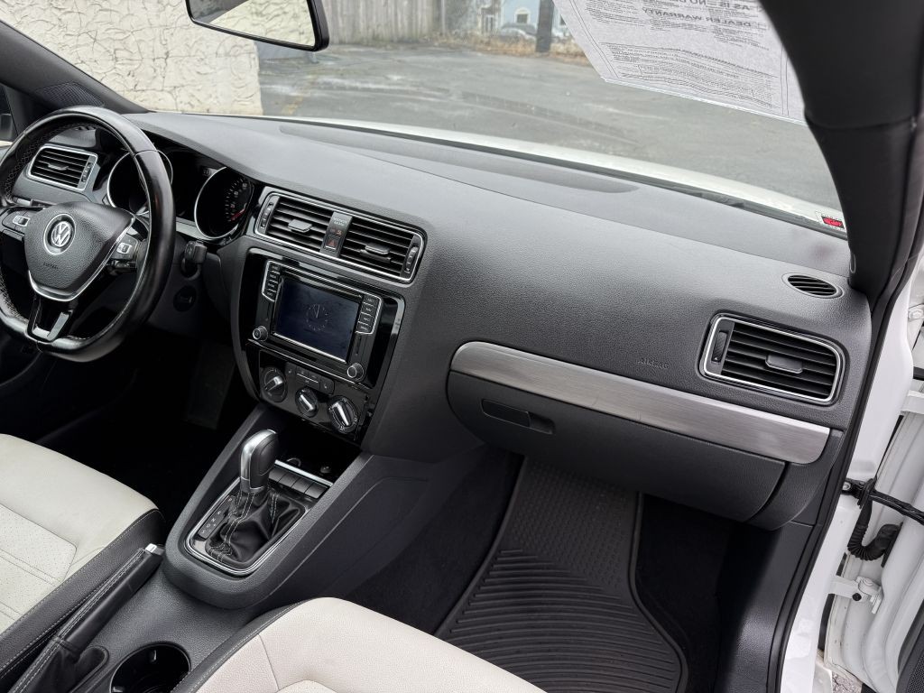 2016 Volkswagen Jetta Image 19