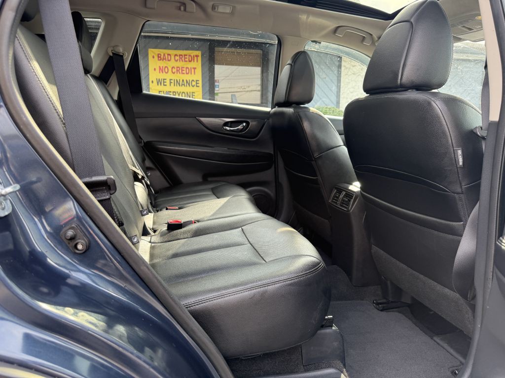2016 Nissan Rogue Image 15