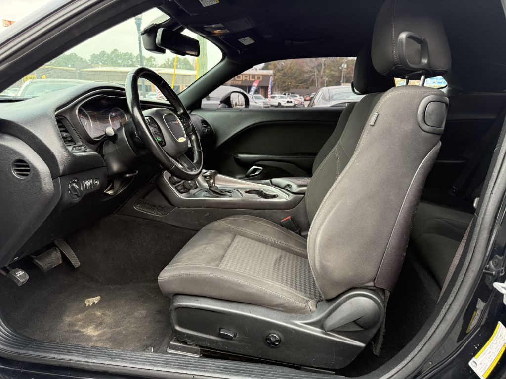 2019 Dodge Challenger Image 9