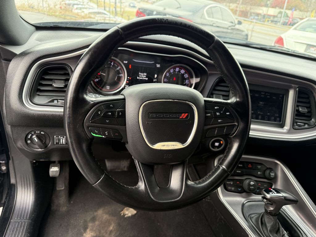 2019 Dodge Challenger Image 10