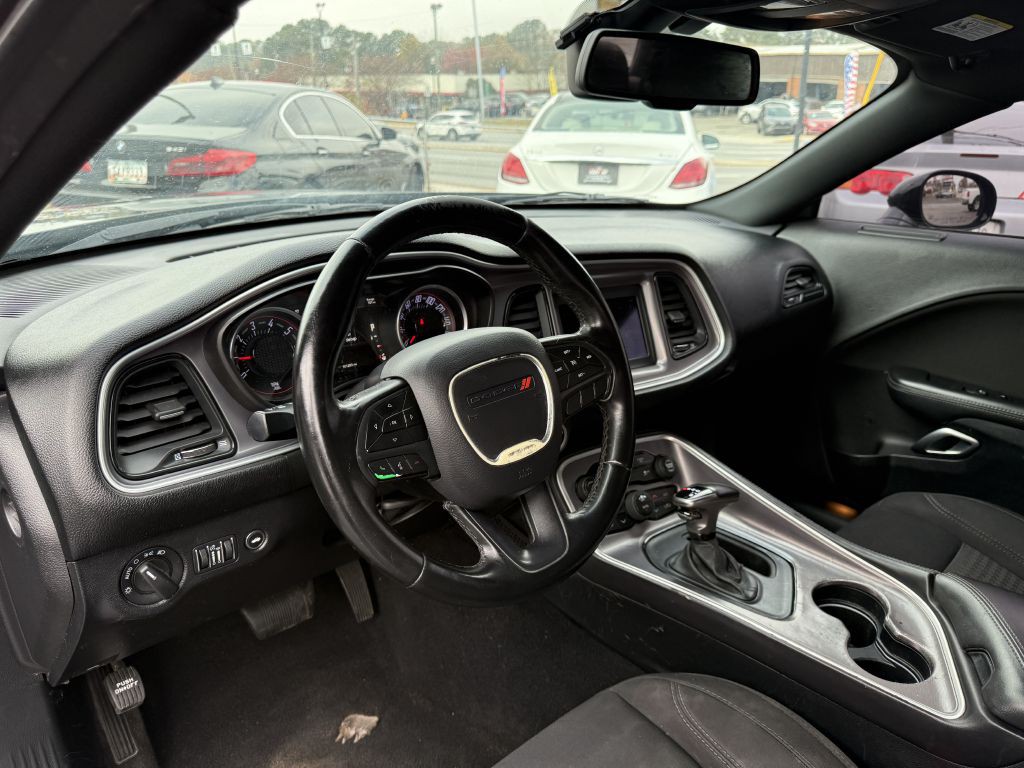 2019 Dodge Challenger Image 11