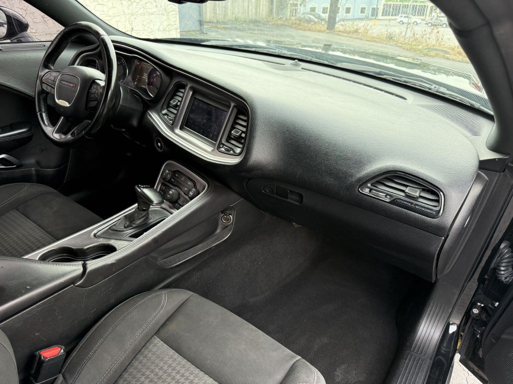 2019 Dodge Challenger Image 16