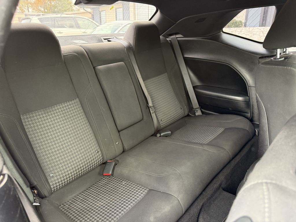 2019 Dodge Challenger Image 17