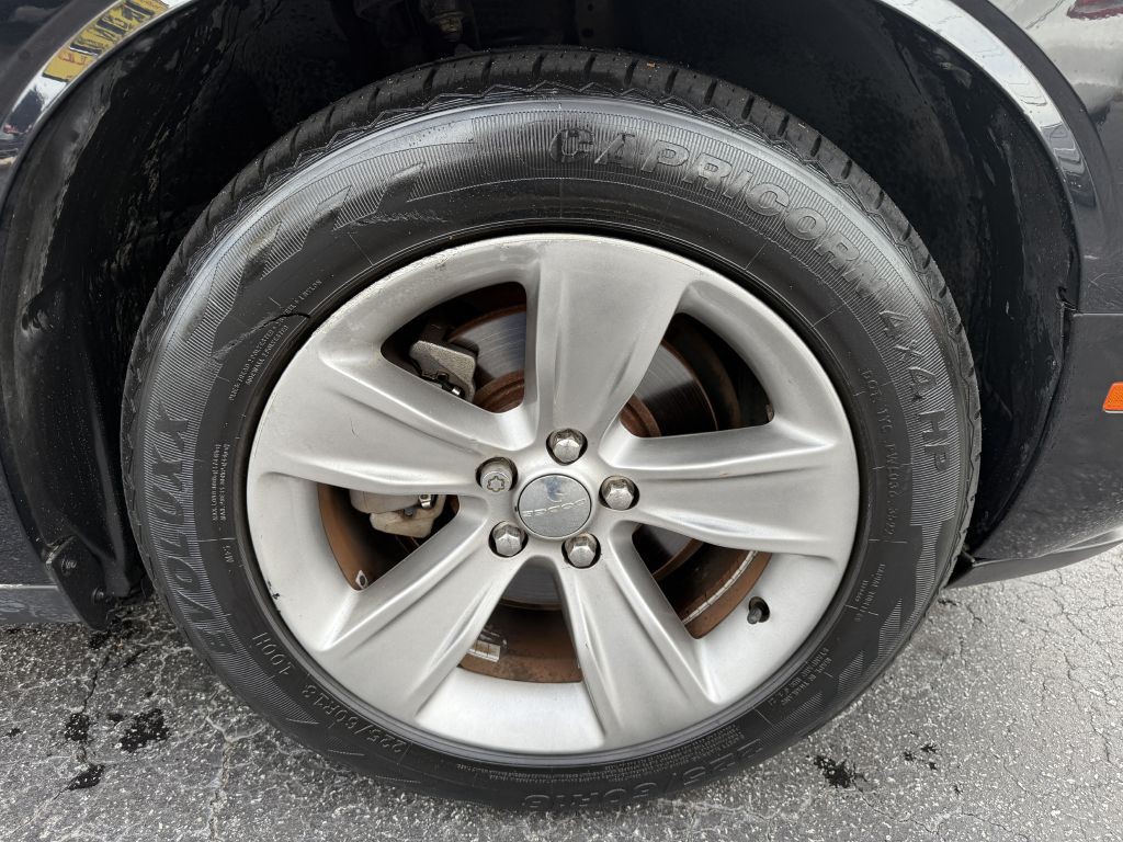 2019 Dodge Challenger Image 18