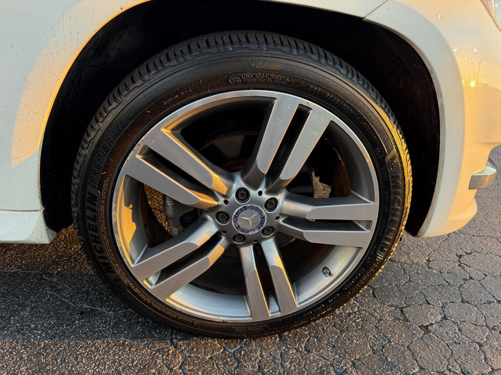 2014 Mercedes-Benz GLK-Class Image 22